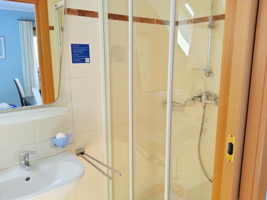 스핏즈 Gastehaus Zur Schonen Aussicht B&B 외부 사진