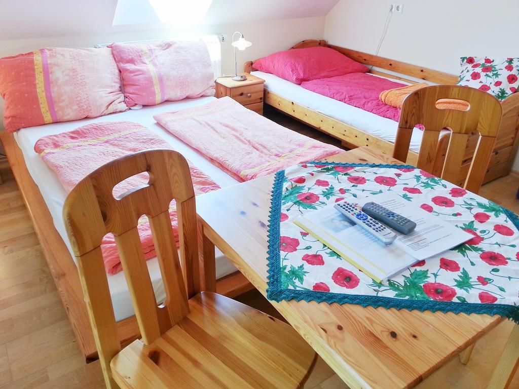 스핏즈 Gastehaus Zur Schonen Aussicht B&B 객실 사진
