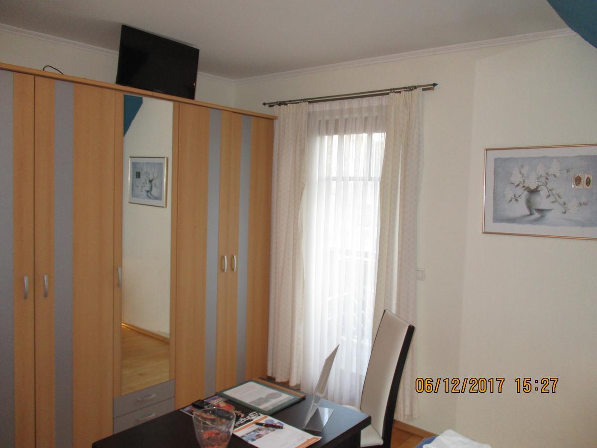 스핏즈 Gastehaus Zur Schonen Aussicht B&B 외부 사진