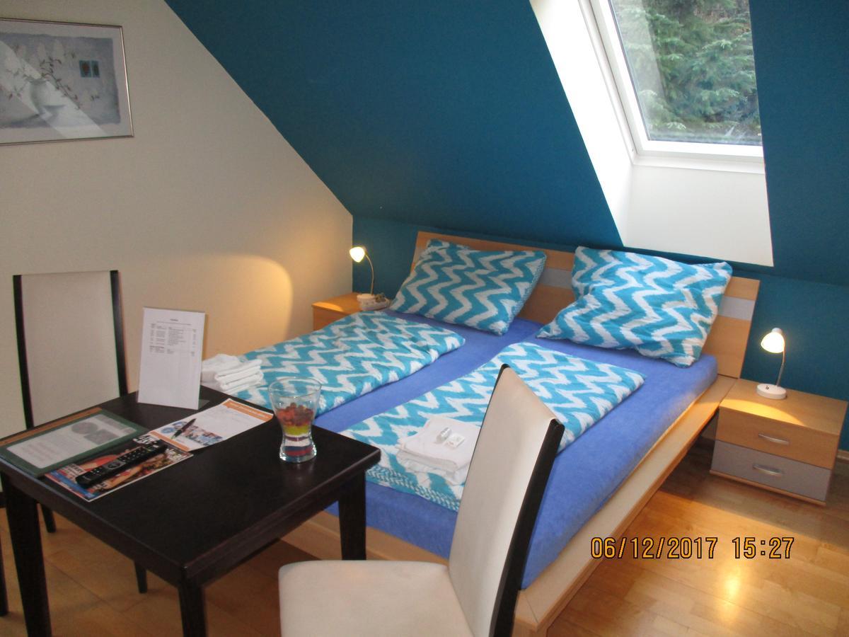 스핏즈 Gastehaus Zur Schonen Aussicht B&B 외부 사진